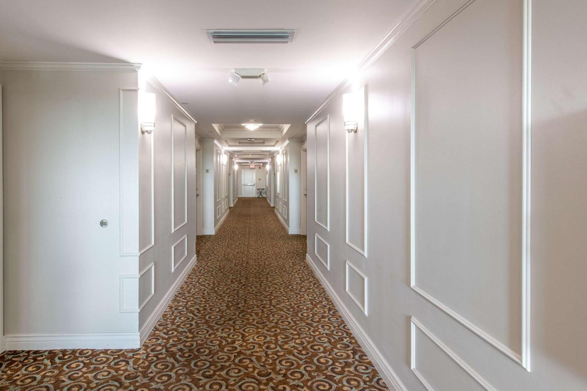 Wyvern Hotel, Ascend Hotel Collection Пунта-Горда Экстерьер фото