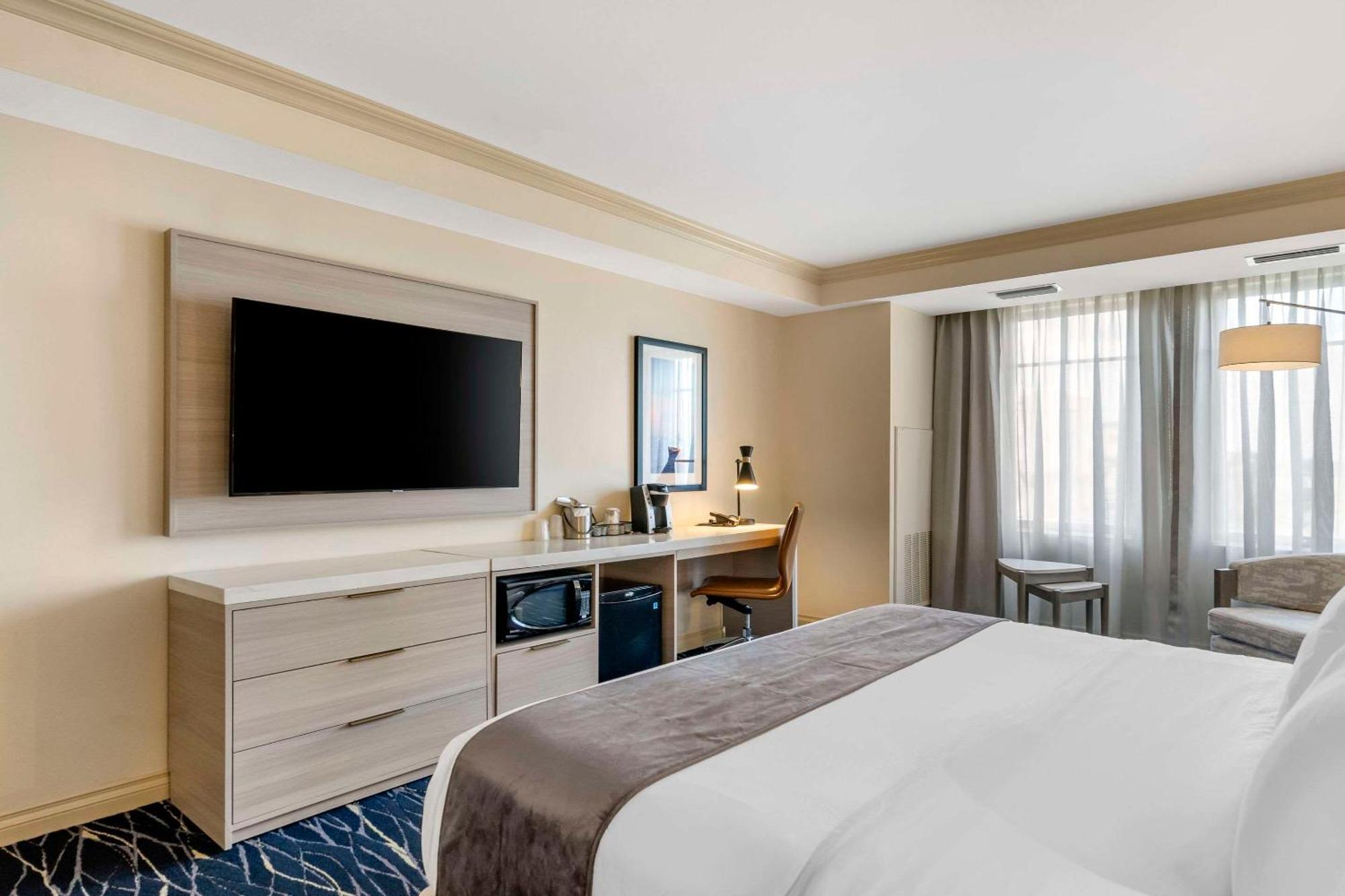 Wyvern Hotel, Ascend Hotel Collection Пунта-Горда Экстерьер фото